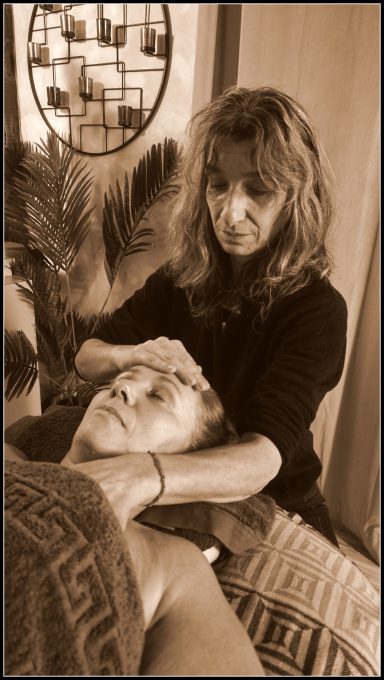 Sylvia Micaelli, Hypnose, Massages, Massages énergétiques, Formatrice en massages, Massages des 5 continents, infirmière